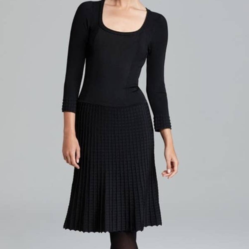 Tory Burch Black Thea Dress ~ Women's Medium Ribbed Knit Sweater Flattering